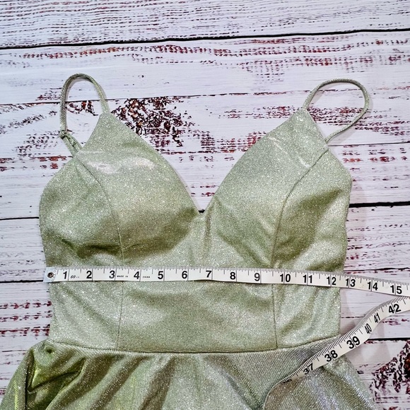 Women's green sparkle floor length gown adjustable straps and POCKETS medium - Picture 6 of 8